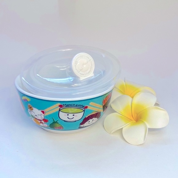Bowl with lid  NWT!, microwaveable for lunch, food storage, Kawaii Asian design - Picture 1 of 16